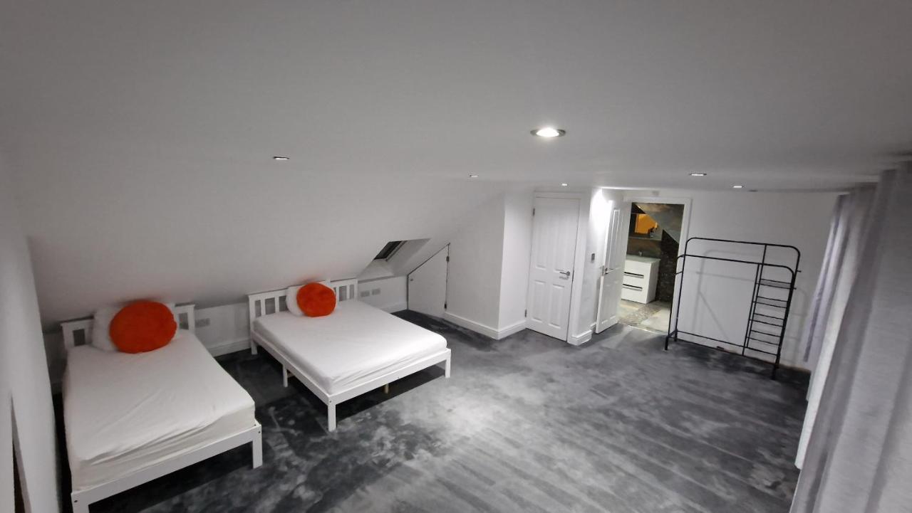 Comfort Sleep - Rooms With Shared Facilities Windsor Zewnętrze zdjęcie