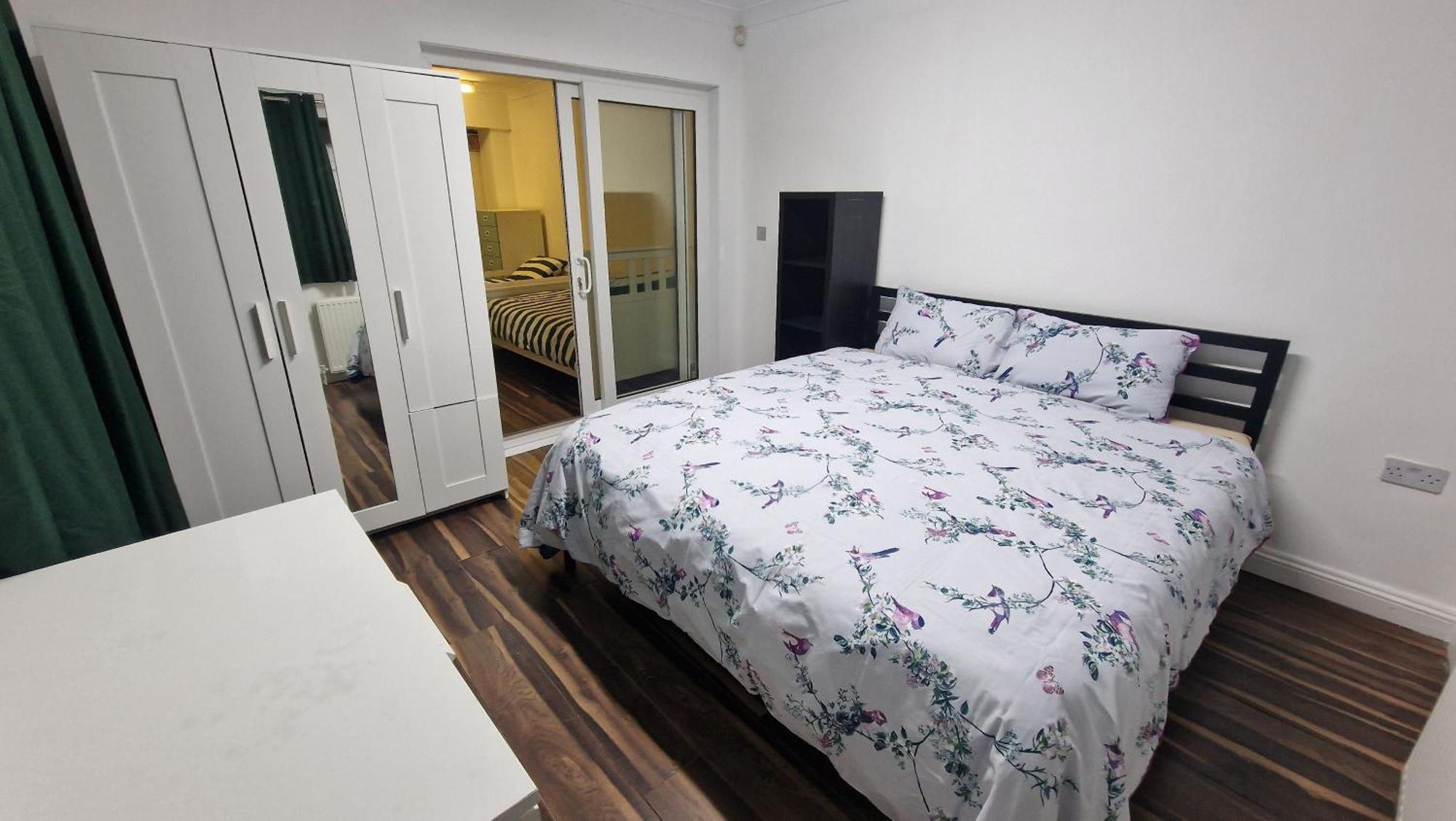 Comfort Sleep - Rooms With Shared Facilities Windsor Zewnętrze zdjęcie